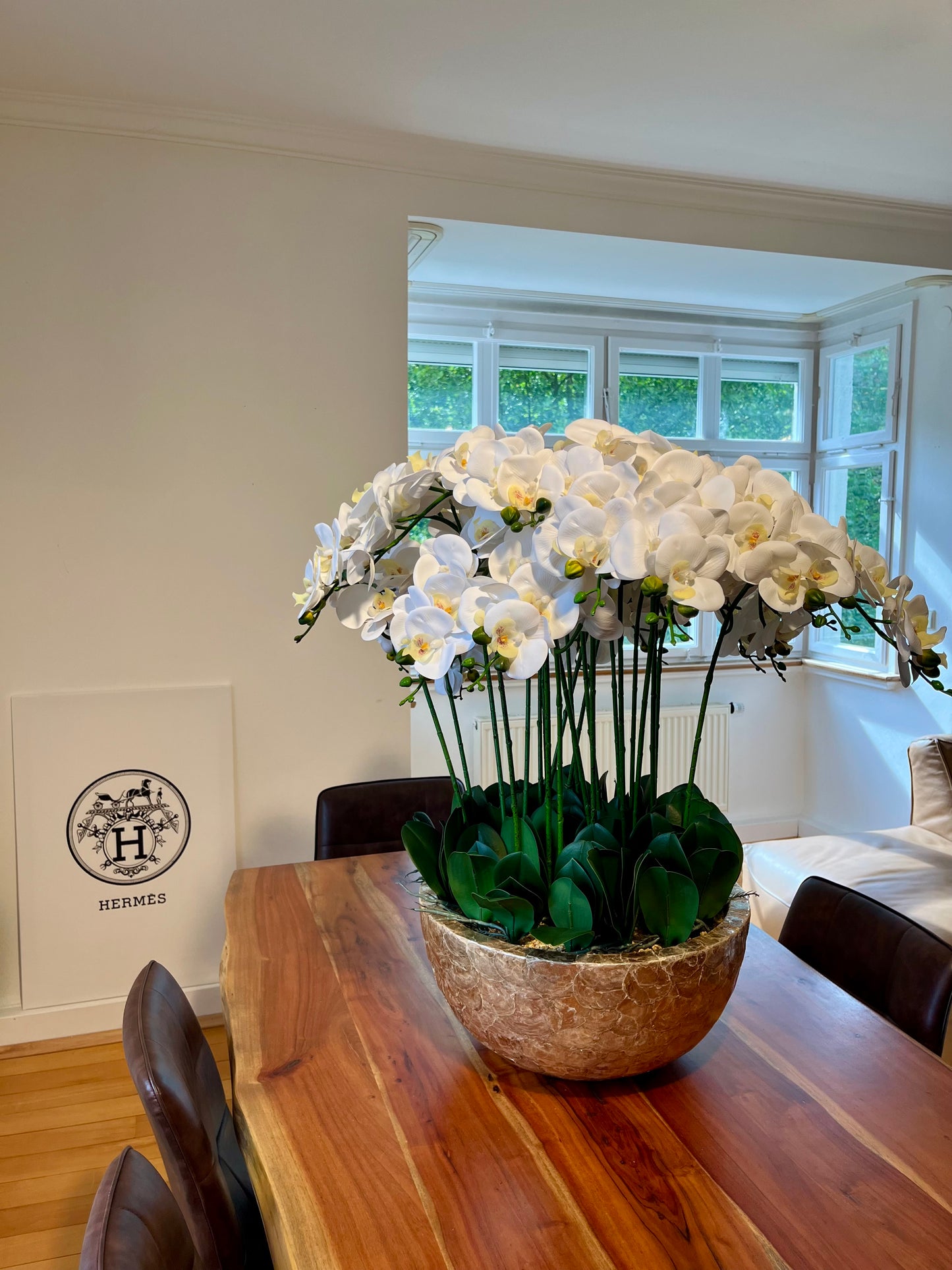 Künstliche Orchidee Weiß – 88 cm – Luxus Deko in Goldschale für Wohnzimmer, Empfang, Hotel & Praxis